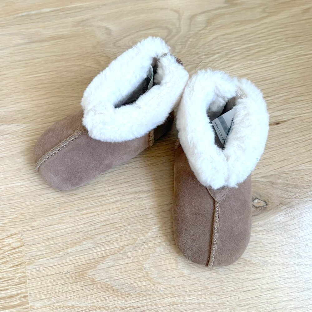 UGG Baby Gojee - Picture 2 of 6